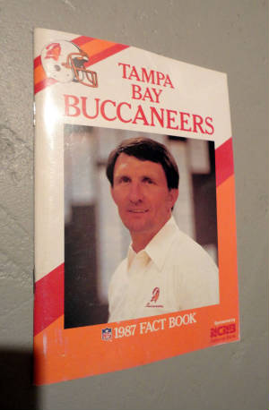 87BucsFactBookrs.jpg